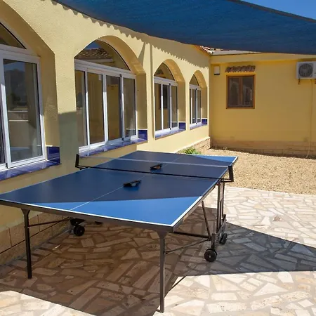 빌라 Casa Ana - Delightful Semi-detached With Large Swimming Pool, Tennis Court And Huge Gardens Free Wifi *